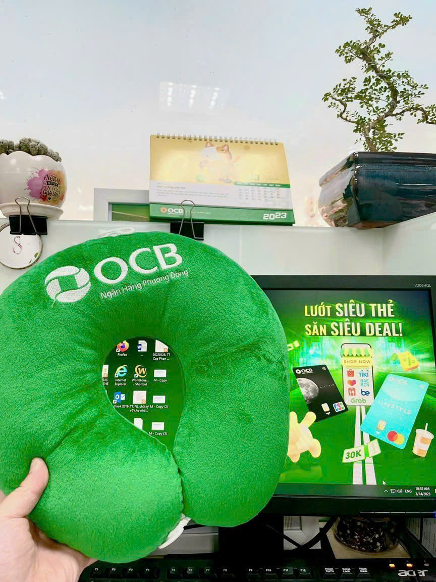 Gối cổ chữ u in thêu theo yêu cầu