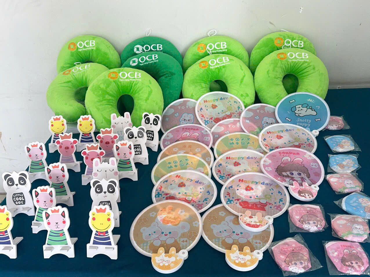 Gối cổ chữ u in thêu theo yêu cầu