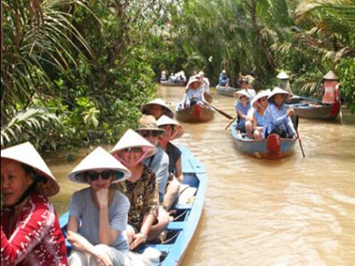 Quà tặng cho khách hàng của các công ty du lịch